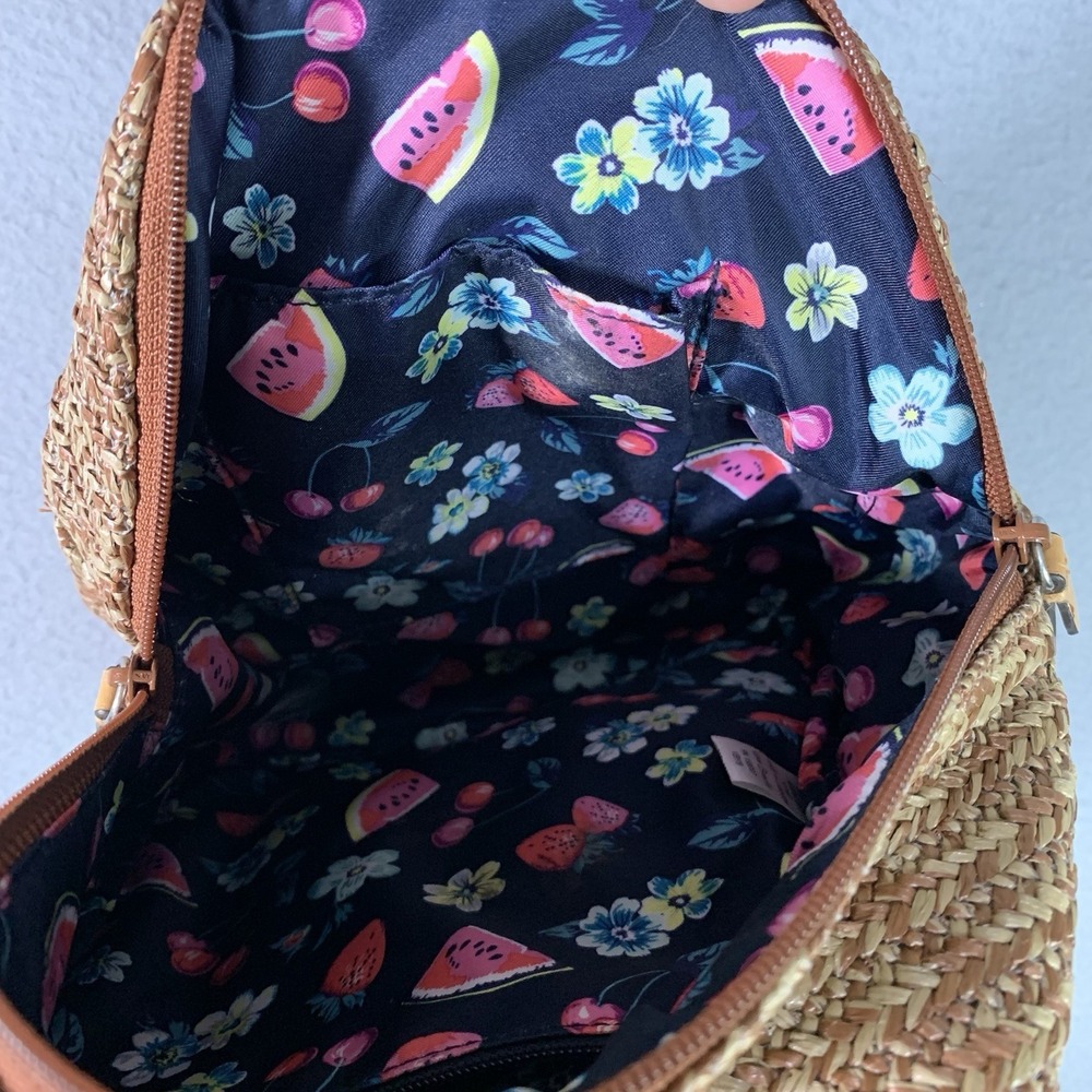 Vera Bradley Straw Double Compartment Small Backpack/Purse flower strawberry - Picture 10 of 10